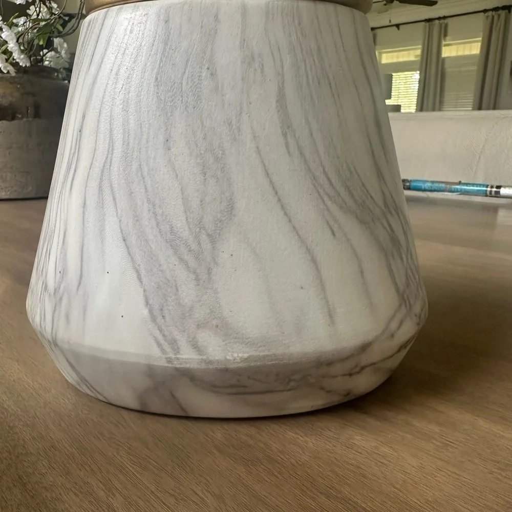 Marble jar/container with lid NEW